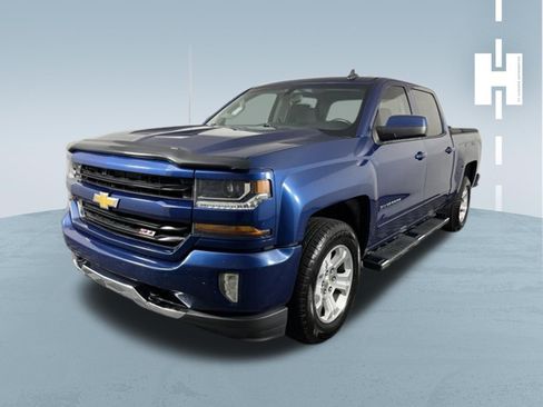 Used 2017 Chevrolet Silverado 1500 LT w/ All Star Edition AWD/4WD image 4