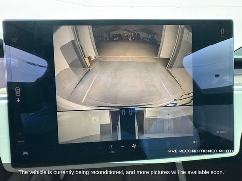 Used 2023 Tesla Model X image 22