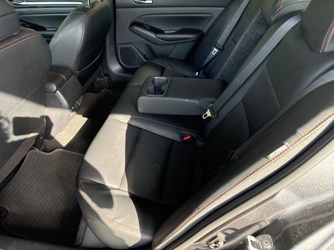 Used 2024 Nissan Altima 2.5 SR image 9