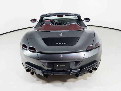 Used 2025 Ferrari Roma Spider image 17