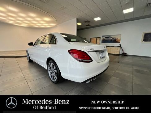 Used 2019 Mercedes-Benz C 300 4MATIC Sedan image 5