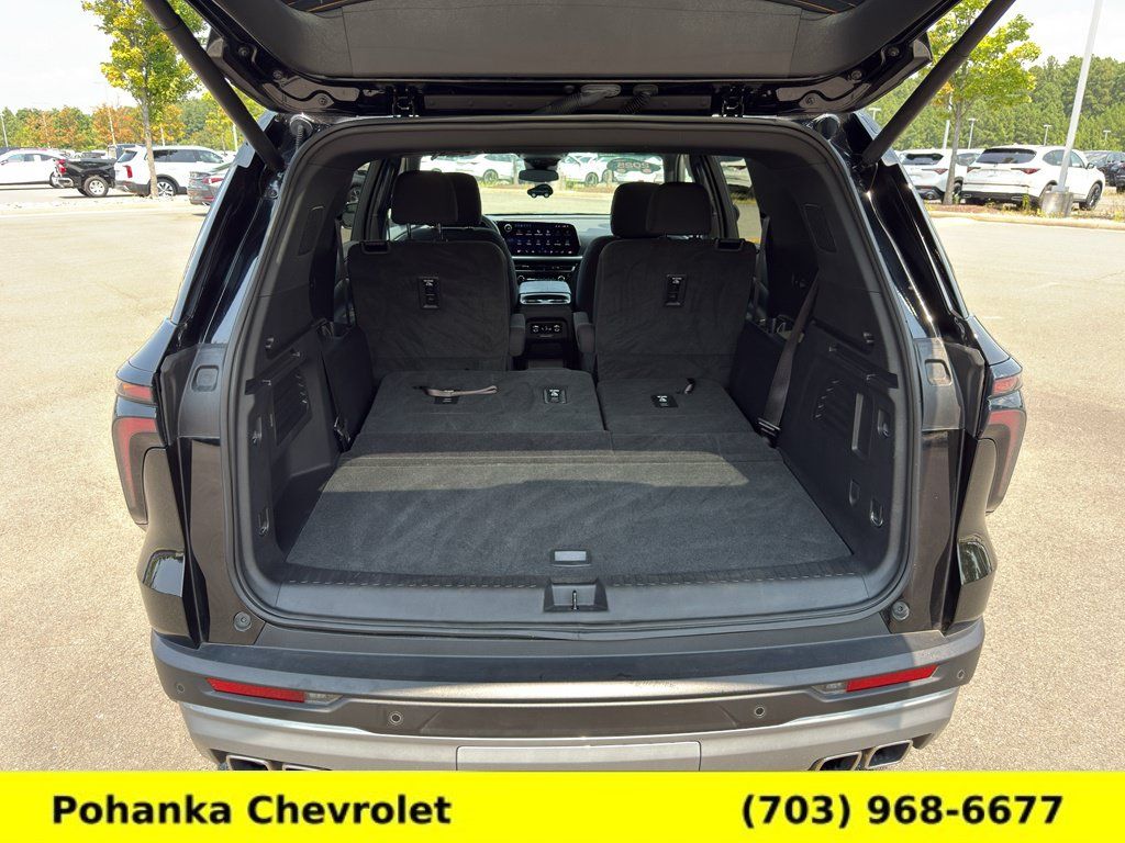 Certified 2025 Chevrolet Traverse LT w/ LPO, Floor Liner Package AWD/4WD image 25