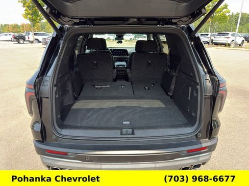 Used 2025 Chevrolet Traverse LT w/ LPO, Floor Liner Package AWD/4WD image 25