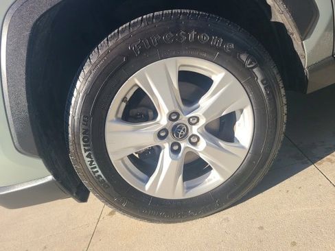 Used 2019 Toyota RAV4 XLE image 12