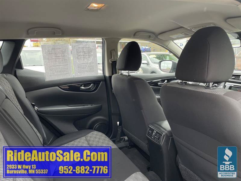 Used 2020 Nissan Rogue Sport SV w/ All-Weather Package AWD/4WD image 16
