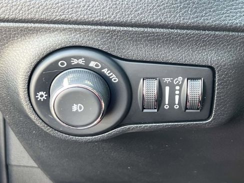 Certified 2020 Jeep Compass Latitude AWD/4WD image 21