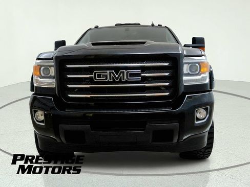Used 2017 GMC Sierra 2500 SLT w/ All-Terrain HD Package AWD/4WD image 2