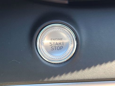 Used 2023 Genesis GV70 2.5T w/ Sport Prestige Package image 37