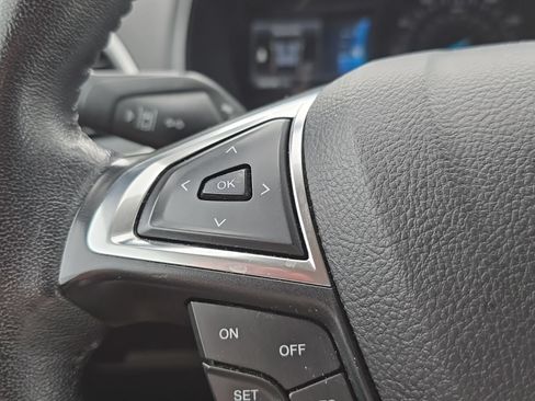 Used 2023 Ford Edge SEL AWD/4WD image 21