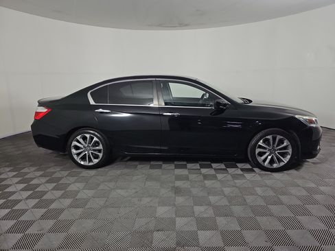 Used 2015 Honda Accord Sport image 3
