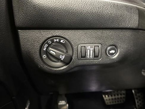 Used 2020 Dodge Challenger R/T Scat Pack w/ Scat Pack Stripe image 22