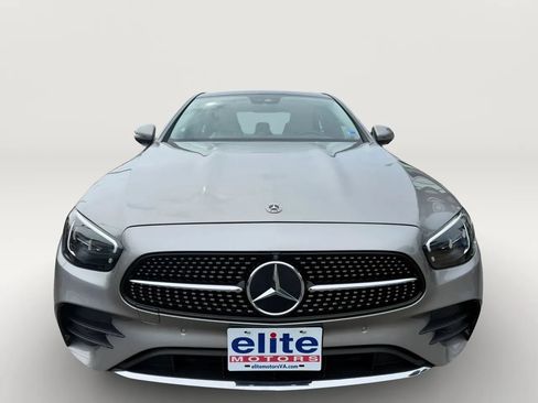 Used 2022 Mercedes-Benz E 350 4MATIC Sedan image 2