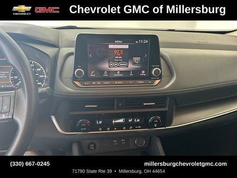 Used 2024 Nissan Rogue SV AWD/4WD image 23