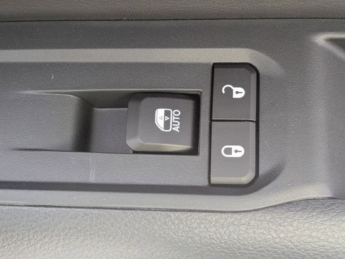 New 2026 Jeep Compass Latitude AWD/4WD image 38