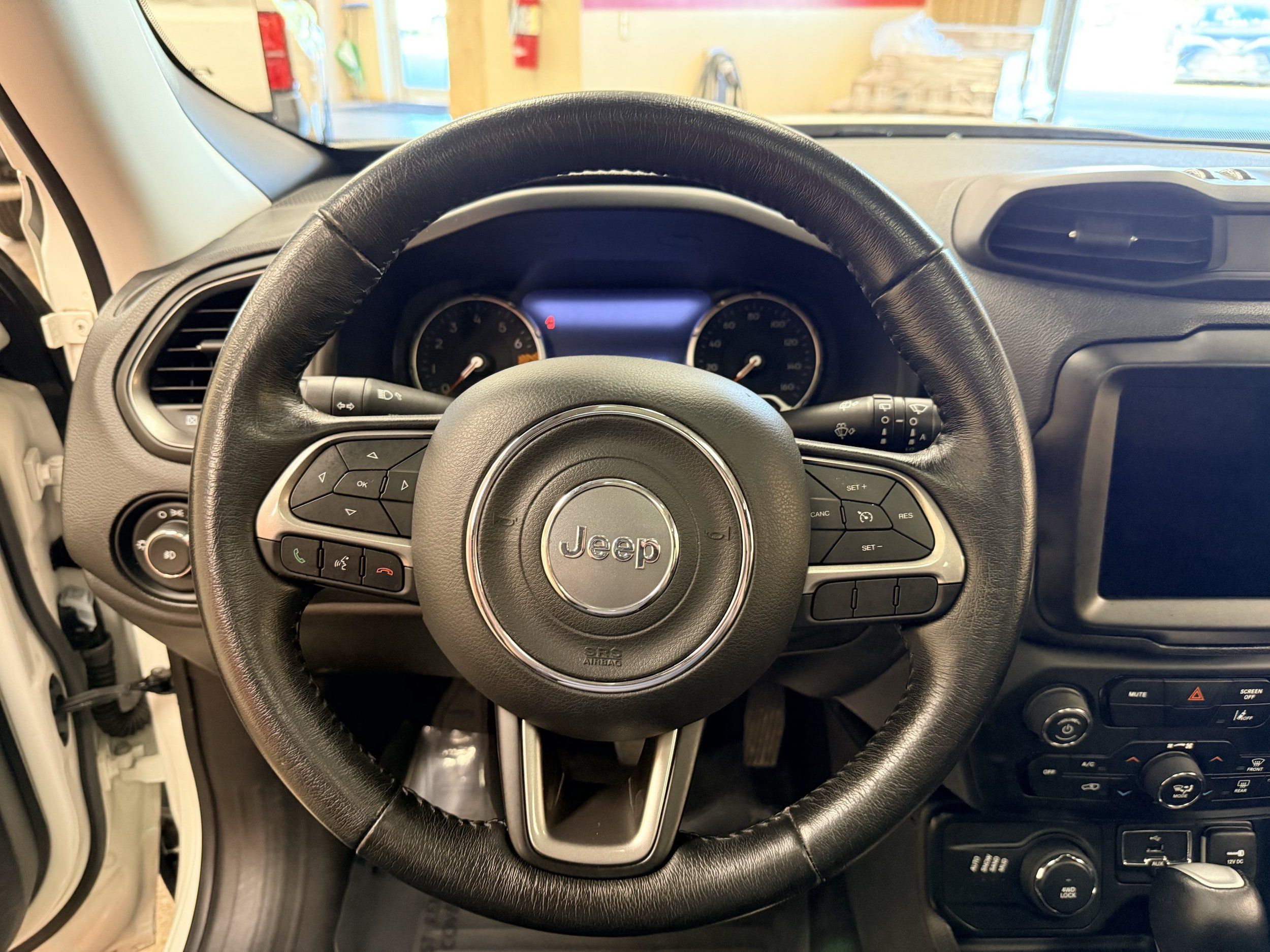 Used 2022 Jeep Renegade Limited w/ Sun, Sound & Wheels Group AWD/4WD image 5