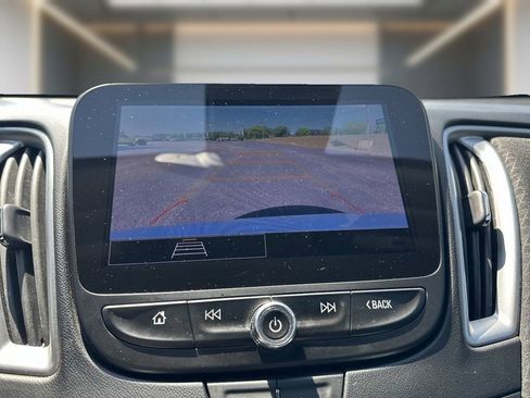 Used 2023 Chevrolet Malibu LS FWD image 13