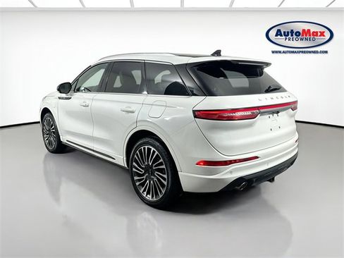 Used 2022 Lincoln Corsair Grand Touring image 6