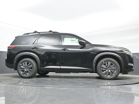 New 2026 Nissan Pathfinder SV w/ SV Premium Package FWD image 25