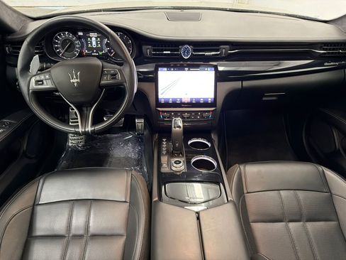 Used 2022 Maserati Quattroporte Modena RWD image 19