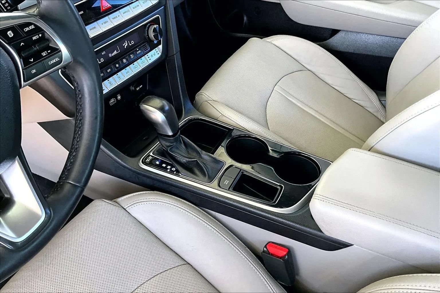 Used 2018 Hyundai Sonata Limited FWD image 15
