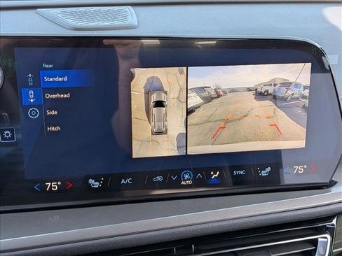 New 2026 Chevrolet Traverse LT w/ Enhanced Driving Package image 13