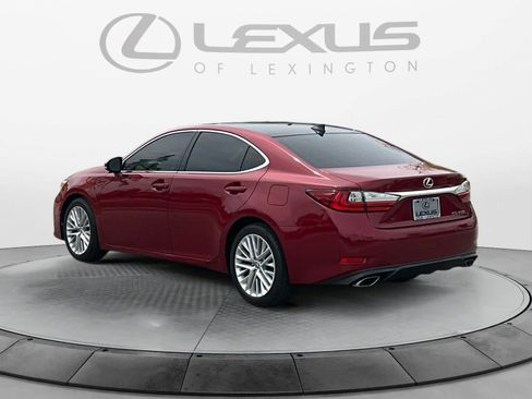Used 2016 Lexus ES 350 w/ Ultra Luxury Package FWD image 5