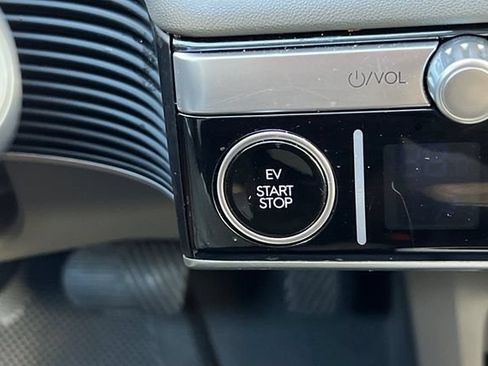 Certified 2024 Hyundai Ioniq 5 SEL RWD image 28