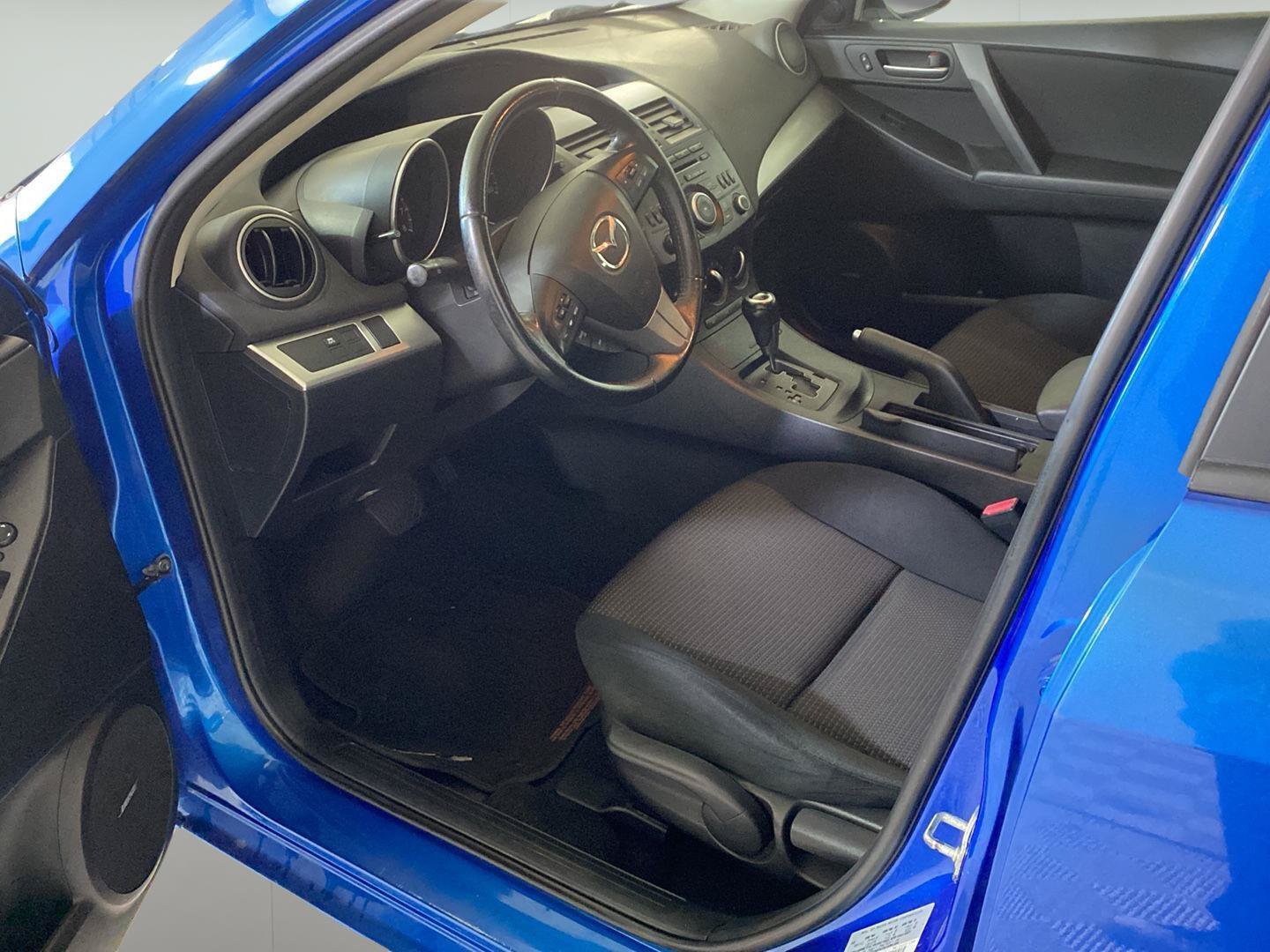 Used 2012 MAZDA MAZDA3 i Touring FWD image 20