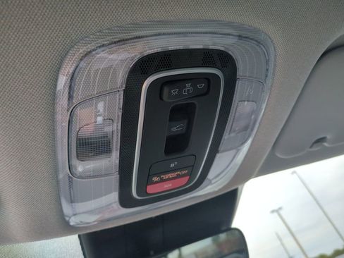 New 2026 Hyundai Elantra Limited image 23