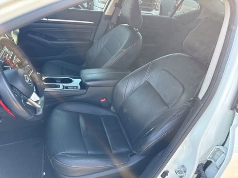 Certified 2023 Nissan Altima 2.0 SR image 10
