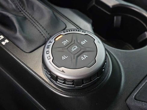 Used 2021 Ford Bronco Wildtrak image 28