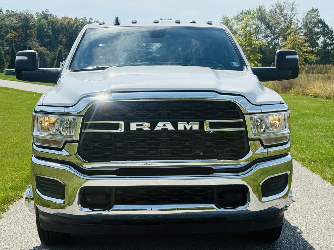 Used 2024 RAM 3500 SLT w/ Quick Order Package 2YG SLT AWD/4WD image 3