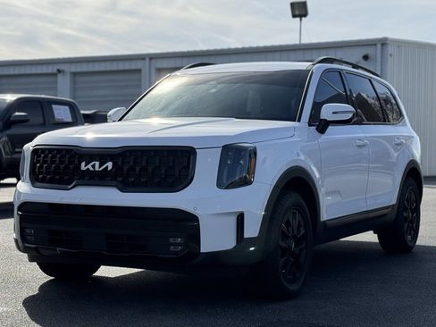 Used 2024 Kia Telluride SX X-Pro image 3