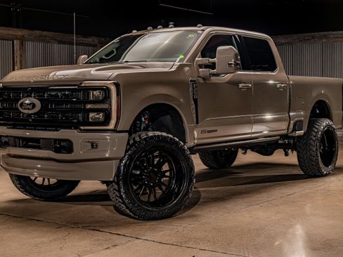 Used 2026 Ford F250 King Ranch w/ Chrome Package AWD/4WD image 4