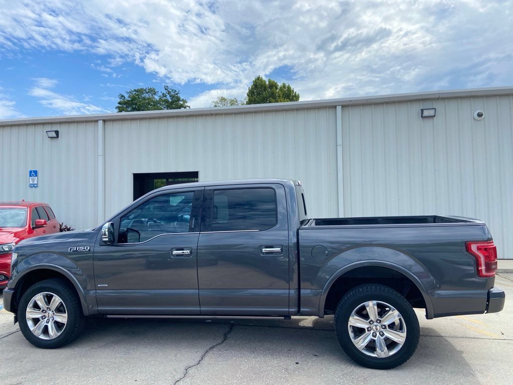 Used 2017 Ford F150 Platinum w/ Equipment Group 701A Luxury AWD/4WD image 2