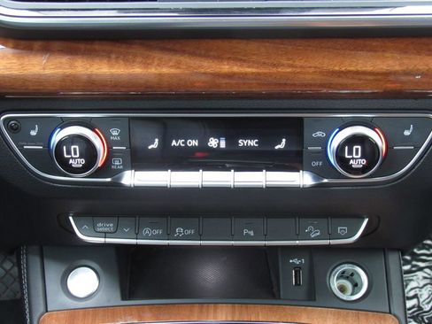 Used 2023 Audi Q5 2.0T Premium Plus image 31