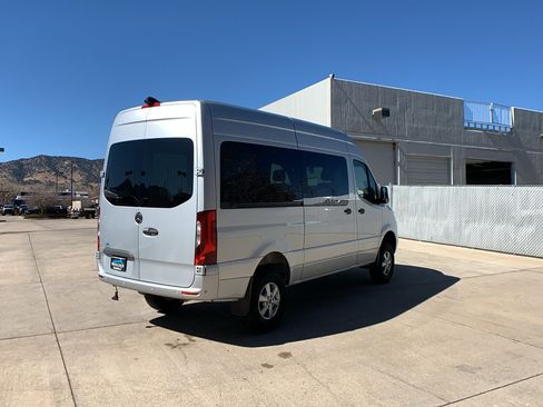 Used 2022 Mercedes-Benz Sprinter 2500 image 5