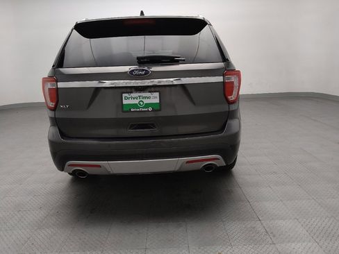 Used 2017 Ford Explorer XLT w/ Equipment Group 201A image 7