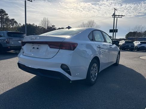 Used 2024 Kia Forte LX image 5