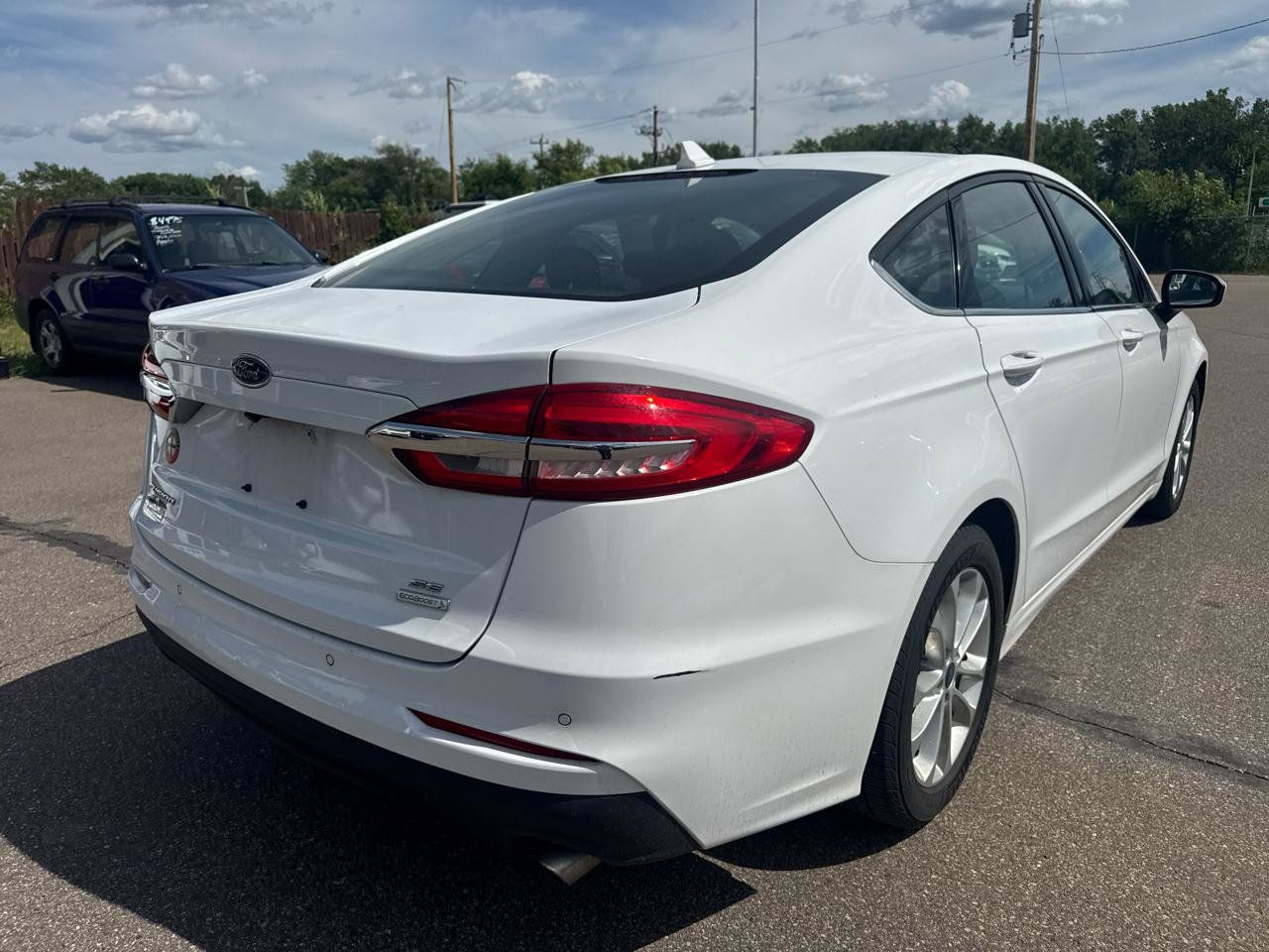 Used 2019 Ford Fusion SE FWD image 5