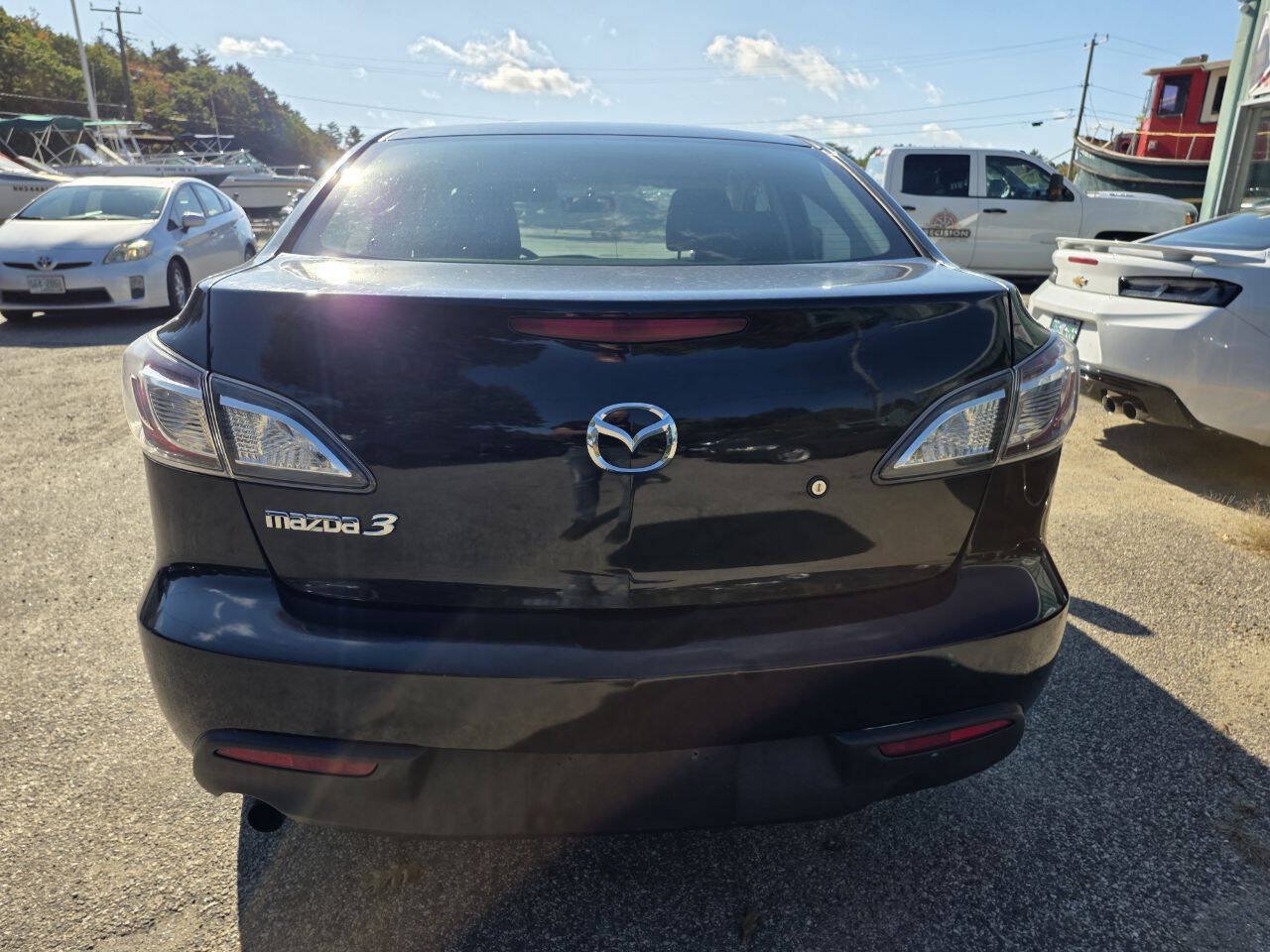 Used 2011 MAZDA MAZDA3 i Sport FWD image 10