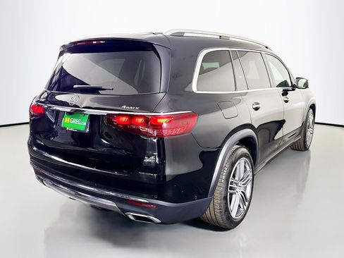 Used 2025 Mercedes-Benz GLS 450 4MATIC image 10
