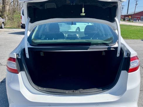 Used 2016 Ford Fusion SE image 6