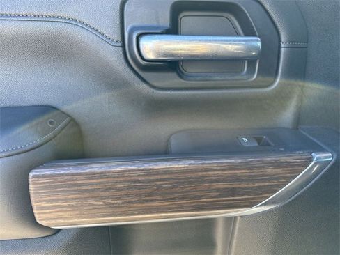 Used 2020 Chevrolet Silverado 2500 High Country w/ Z71 Off-Road Package image 15