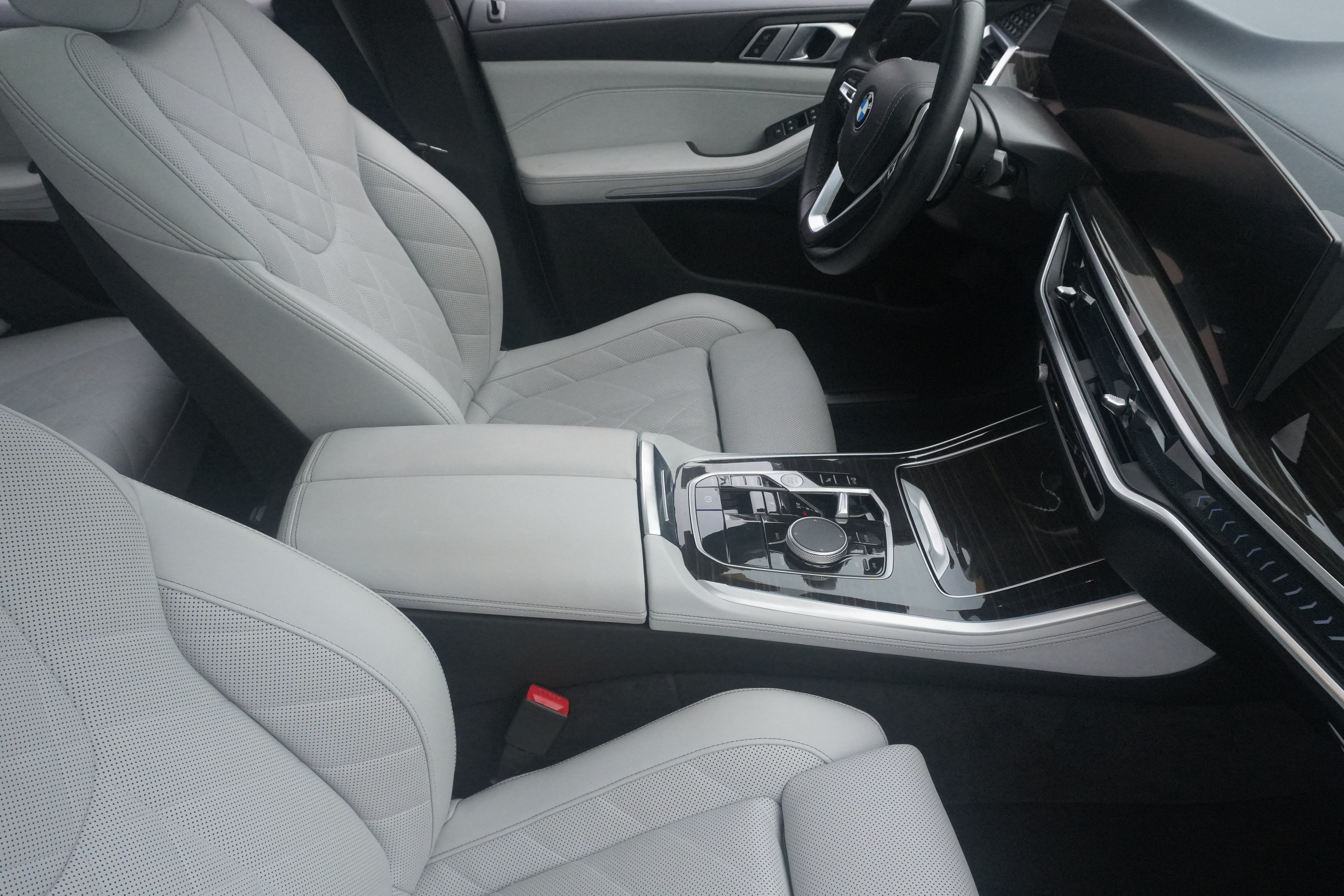 Certified 2025 BMW X5 sDrive40i w/ Parking Assistance Package RWD image 11