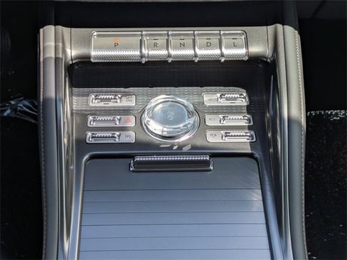 New 2025 Lincoln Nautilus Premier w/ Jet Appearance Package image 18