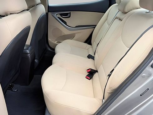 Used 2013 Hyundai Elantra GLS w/ Preferred Pkg FWD image 10