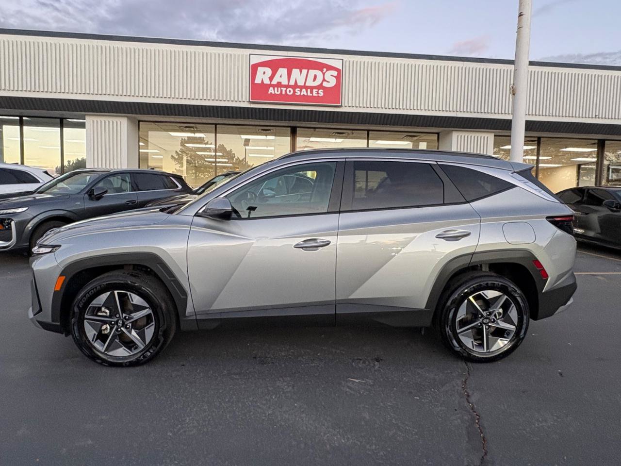 Used 2025 Hyundai Tucson SEL AWD/4WD image 16