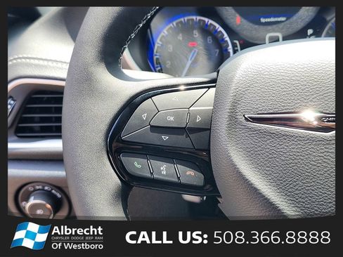 New 2026 Chrysler Pacifica Select w/ S Appearance Package AWD/4WD image 30
