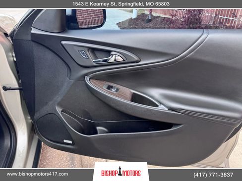 Used 2016 Chevrolet Malibu Premier w/ Driver Confidence Package image 24